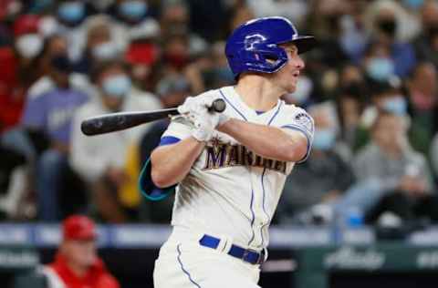 SEATTLE, WASHINGTON – OCTOBER 03: Kyle Seager #15 of the Seattle Mariners at bat against the Los Angeles Angels at T-Mobile Park on October 03, 2021 in Seattle, Washington. (Photo by Steph Chambers/Getty Images)