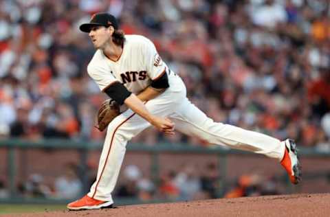 SAN FRANCISCO, CALIFORNIA – OCTOBER 09: Kevin Gausman #34 of the San Francisco Giants pitches in the first inning against the Los Angeles Dodgers during Game 2 of the National League Division Series at Oracle Park on October 09, 2021 in San Francisco, California. (Photo by Ezra Shaw/Getty Images)