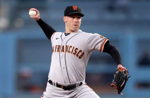 LOS ANGELES, CALIFORNIA – OCTOBER 12: Anthony DeSclafani #26 of the San Francisco Giants pitches against the Los Angeles Dodgers during the first inning in game 4 of the National League Division Series at Dodger Stadium on October 12, 2021 in Los Angeles, California. (Photo by Ronald Martinez/Getty Images)