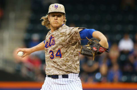 NEW YORK, NY – JUNE 15: Noah Syndergaard #34 of the New York Mets pitches in the first inning against the Toronto Blue Jays at Citi Field on June 15, 2015 in Flushing neighborhood of the Queens borough of New York City. (Photo by Mike Stobe/Getty Images)