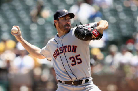 OAKLAND, CA – JUNE 14: Justin Verlander #35 of the Houston Astros pitches against the Oakland Athletics in the first inning at Oakland Alameda Coliseum on June 14, 2018 in Oakland, California. (Photo by Ezra Shaw/Getty Images)