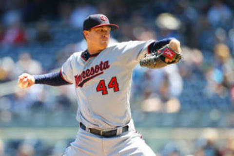 NEW YORK, NY – APRIL 26: Kyle Gibson #44 of the Minnesota Twins pitches in the first inning against the New York Yankees at Yankee Stadium on April 26, 2018 in the Bronx borough of New York City. (Photo by Mike Stobe/Getty Images)