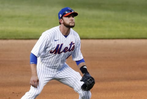 NEW YORK, NEW YORK – JULY 14: (NEW YORK DAILIES OUT) Jed Lowrie #4 of the New York Mets in action during an intra squad game at Citi Field on July 14, 2020 in New York City. (Photo by Jim McIsaac/Getty Images)