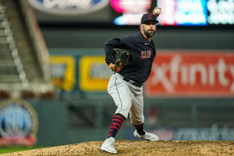 MINNEAPOLIS, MN – JULY 31: Oliver Perez #39 of the Cleveland Indians pitches against the Minnesota Twins on July 31, 2020 at Target Field in Minneapolis, Minnesota. (Photo by Brace Hemmelgarn/Minnesota Twins/Getty Images)