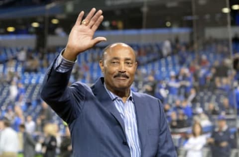 Oct 21, 2015; Toronto, Ontario, CAN; Toronto Blue Jays former manager Cito Gaston waves to the crowd before the game against the Kansas City Royals in game five of the ALCS at Rogers Centre. Mandatory Credit: Nick Turchiaro-USA TODAY Sports