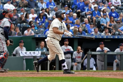 May 15, 2016; Kansas City, MO, USA; Kansas City Royals designated hitter Kendrys Morales (25) hits a two-run walk off home run in the thirteenth inning against the Atlanta Braves at Kauffman Stadium. The Royals won 4-2. Mandatory Credit: Denny Medley-USA TODAY Sports