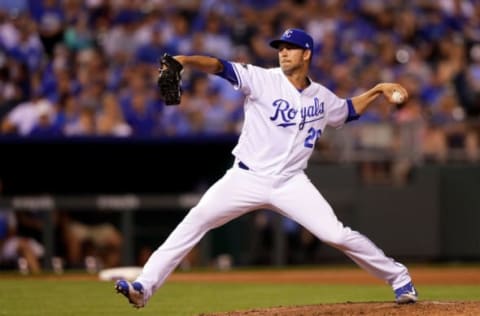 KANSAS CITY, MO – JUNE 07: Pitcher Mike Minor #26 of the Kansas City Royals in action during the game against the Houston Astros at Kauffman Stadium on June 7, 2017 in Kansas City, Missouri. (Photo by Jamie Squire/Getty Images)