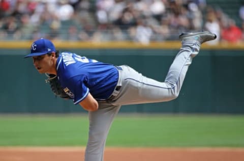 CHICAGO, IL – AUGUST 13: Starting pitcher Jason Vargas