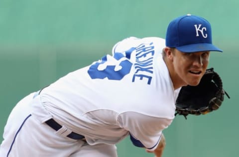 KANSAS CITY, MO – JULY 26: Starting pitcher Zack Greinke