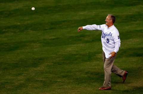 KANSAS CITY, MO – OCTOBER 22: Hall of Famer George Brett throws out the ceremonial first pitch for Game Two of the 2014 World Series between the Kansas City Royals and the San Francisco Giants at Kauffman Stadium on October 22, 2014 in Kansas City, Missouri. (Photo by Ed Zurga/Getty Images)