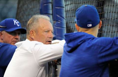 KANSAS CITY, MO – OCTOBER 14: Former Kansas City Royals player George Brett talks to Alex Gordon