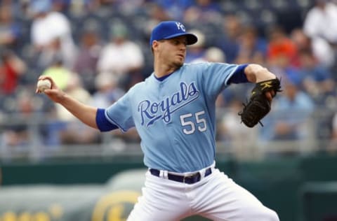 KANSAS CITY, MO – MAY 15: Starting pitcher Gil Meche