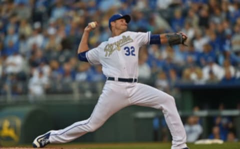 Apr 22, 2016; Kansas City, MO, USA; Kansas City Royals pitcher Chris Young (32) delivers a pitch against the Baltimore Orioles during the first inning at Kauffman Stadium. Mandatory Credit: Peter G. Aiken-USA TODAY Sports