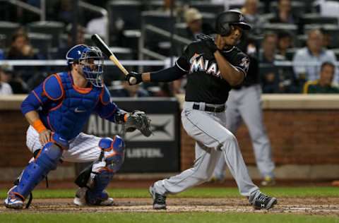 NEW YORK, NY – SEPTEMBER 28: Magneuris Sierra #34 of the Miami Marlins hits into a fourth inning run scoring fielders choice against the New York Mets at Citi Field on September 28, 2018 in the Flushing neighborhood of the Queens borough of New York City. (Photo by Jim McIsaac/Getty Images)