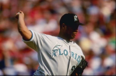 20 Jun 1998: Livan Hernandez #61 of the Florida Marlins. Mandatory Credit: Al Bello /Allsport