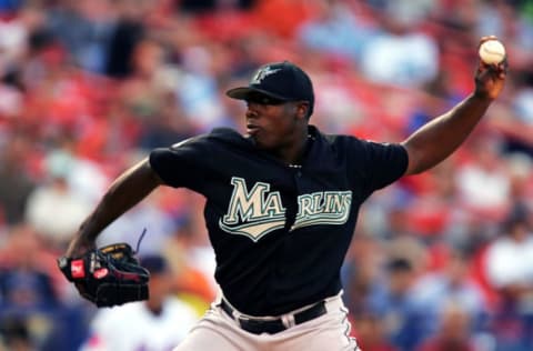 NEW YORK – JULY 19: Starting pitcher Dontrelle Willis #35 of the Florida Marlins. (Photo by Ezra Shaw/Getty Images)