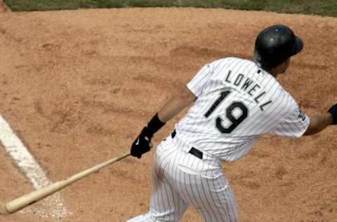 MIAMI – JULY 29: Third baseman Mike Lowell #19 of the Florida Marlins. (Photo by Eliot J. Schechter/Getty Images)