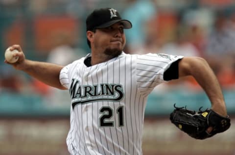 MIAMI – MAY 29: Pitcher Josh Beckett #21 of the Florida Marlins. (Photo by Eliot J. Schechter/Getty Images)