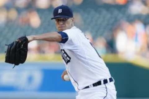 Jul 21, 2015; Detroit, MI, USA; Detroit Tigers starting pitcher Shane Greene (61) pitches in the first inning against the Seattle Mariners at Comerica Park. Mandatory Credit: Rick Osentoski-USA TODAY Sports