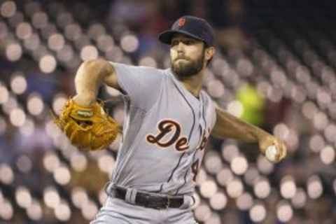 Sep 16, 2015; Minneapolis, MN, USA; Detroit Tigers starting pitcher Daniel Norris (44) delivers a pitch in the first inning against the Minnesota Twins at Target Field. Mandatory Credit: Jesse Johnson-USA TODAY Sports