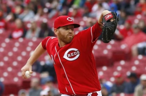 May 4, 2016; Cincinnati, OH, USA; Cincinnati Reds starting pitcher Dan Straily throws against the San Francisco Giants during the second inning at Great American Ball Park. Mandatory Credit: David Kohl-USA TODAY Sports