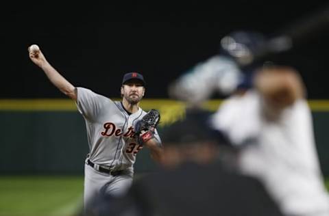 Aug 10, 2016; Seattle, WA, USA; Detroit Tigers starting pitcher Justin Verlander (35) throws against the Seattle Mariners during the fourth inning at Safeco Field. Mandatory Credit: Joe Nicholson-USA TODAY Sports