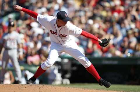 Jul 27, 2016; Boston, MA, USA; Boston Red Sox pitcher Brad Ziegler (29) delivers a pitch during the ninth inning against the Detroit Tigers at Fenway Park. Mandatory Credit: Greg M. Cooper-USA TODAY Sports