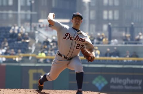 PITTSBURGH, PA – APRIL 14: Jordan Zimmermann #27 of the Detroit Tigers pitches in the first inning during inter-league play against the Pittsburgh Pirates at PNC Park on April 14, 2016 in Pittsburgh, Pennsylvania. (Photo by Justin K. Aller/Getty Images)