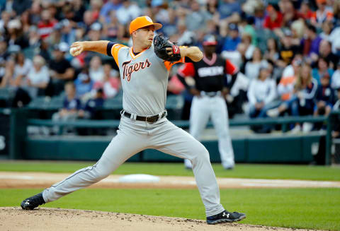 CHICAGO, IL – AUGUST 26: Buck Farmer #45 of the Detroit Tigers pitches against the Chicago White Sox at Guaranteed Rate Field on August 26, 2017 in Chicago, Illinois. (Photo by Jon Durr/Getty Images)