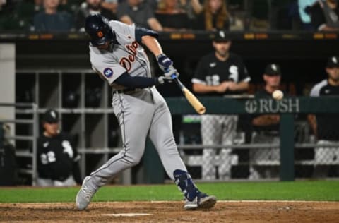 CHICAGO, IL – JULY 07: Spencer Torkelson #20 of the Detroit Tigers hits an RBI single in the ninth inning against the Chicago White Sox at Guaranteed Rate Field on July 7, 2022 in Chicago, Illinois. Detroit defeated Chicago 2-1. (Photo by Jamie Sabau/Getty Images)