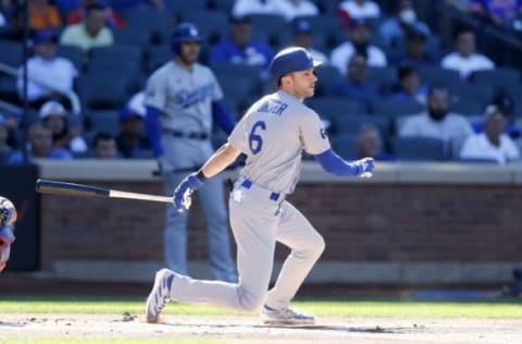 NEW YORK, NEW YORK – SEPTEMBER 01: Trea Turner #6 of the Los Angeles Dodgers singles during the first inning against the New York Mets at Citi Field on September 01, 2022 in New York City. (Photo by Jim McIsaac/Getty Images)