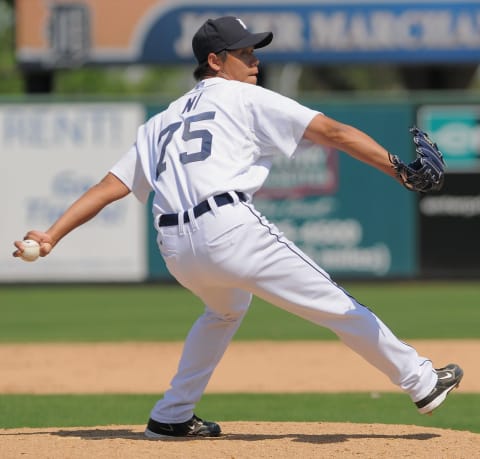 Fu-Te Ni pitches during spring training, 2009. (Photo by Mark Cunningham/Getty Images)