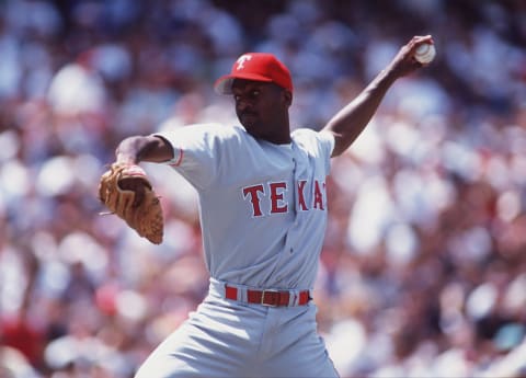 3 Oct 1996: Pitcher Darren Oliver of the Texas Rangers winds up to throw a pitch during the Rangers 6-3 win over the Cleveland Indians at Jacobs Field in Cleveland, Ohio.