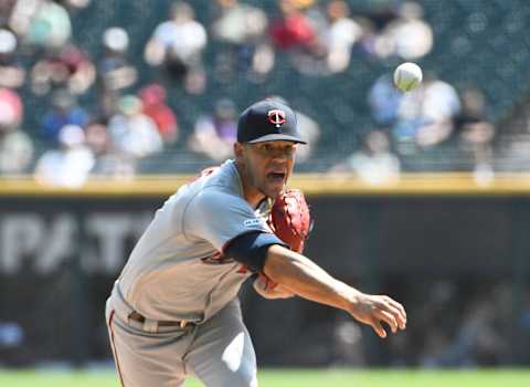 CHICAGO, ILLINOIS – AUGUST 29: Jose Berrios #17 of the Minnesota Twins pitches against the Chicago White Sox during the first inning at Guaranteed Rate Field on August 29, 2019 in Chicago, Illinois. (Photo by David Banks/Getty Images)