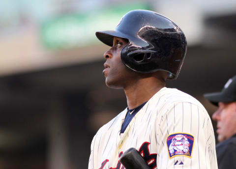 MINNEAPOLIS, MN – AUGUST 15: Torii Hunter #48 of the Minnesota Twins during MLB game action against the Cleveland Indians on August 15, 2015 at Target Field in Minneapolis, Minnesota. (Photo by Andy Clayton-King/Getty Images)