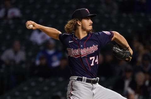 Minnesota Twins starting pitcher Joe Ryan throws against the Chicago Cubs during the first inning at Wrigley Field. Mandatory (David Banks-USA TODAY Sports)