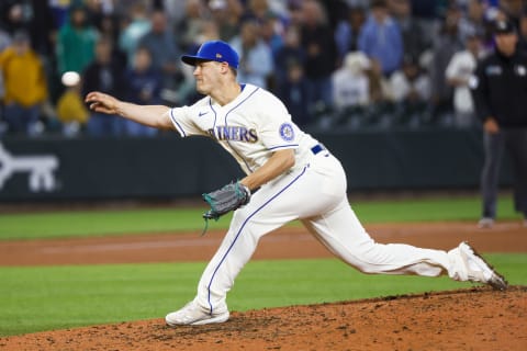 Seattle Mariners relief pitcher Paul Sewald throws against the Oakland Athletics. (Joe Nicholson-USA TODAY Sports)