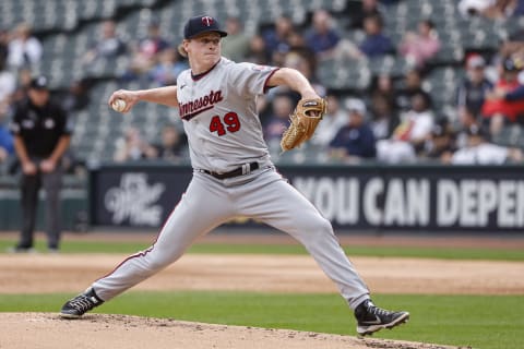 Minnesota Twins starting pitcher Louie Varland delivers against the Chicago White Sox. (Kamil Krzaczynski-USA TODAY Sports)