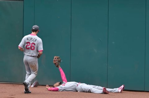 May 14, 2017; Cleveland, OH, USA; Minnesota Twins center fielder Byron Buxton (25) holds up the ball after making a leaping catch at the wall in the sixth inning against the Cleveland Indians at Progressive Field. Mandatory Credit: David Richard-USA TODAY Sports