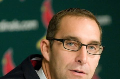 ST. LOUIS, MO – NOVEMBER 14: St. Louis Cardinals general manager John Mozeliak introduces Mike Matheny as the new manager during a press conference at Busch Stadium on November 14, 2011 in St. Louis, Missouri. (Photo by Jeff Curry/Getty Images)