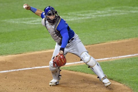 Willson Contreras #40 of the Chicago Cubs throws to first base during a baseball game against the Washington Nationals (Photo by Mitchell Layton/Getty Images)