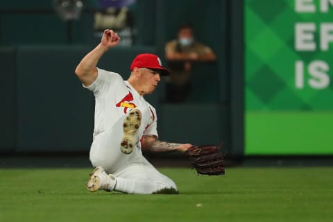 Tyler O’Neill #27 of the St. Louis Cardinals catches a fly ball against the Atlanta Braves in the ninth inning at Busch Stadium on August 4, 2021 in St Louis, Missouri. (Photo by Dilip Vishwanat/Getty Images)