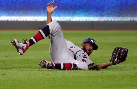 KANSAS CITY, MISSOURI – SEPTEMBER 22: Dexter Fowler #25 of the St. Louis Cardinals makes a sliding catch during the 3rd inning of the game against the Kansas City Royals at Kauffman Stadium on September 22, 2020 in Kansas City, Missouri. (Photo by Jamie Squire/Getty Images)