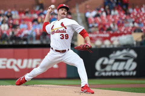 ST LOUIS, MO – APRIL 25: Miles Mikolas #39 of the St. Louis Cardinals pitches against the New York Mets at Busch Stadium on April 25, 2022 in St Louis, Missouri. (Photo by Joe Puetz/Getty Images)