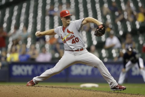 MILWAUKEE, WI – SEPTEMBER 17: Mitch Harris #40 of the St. Louis Cardinals pitches during the game against the Milwaukee Brewers at Miller Park on September 17, 2015 in Milwaukee, Wisconsin. (Photo by Mike McGinnis/Getty Images)