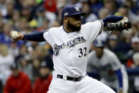 MILWAUKEE, WI – OCTOBER 20: Jeremy Jeffress #32 of the Milwaukee Brewers throws a pitch against the Los Angeles Dodgers during the sixth inning in Game Seven of the National League Championship Series at Miller Park on October 20, 2018 in Milwaukee, Wisconsin. (Photo by Jonathan Daniel/Getty Images)