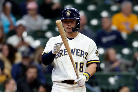 MILWAUKEE, WISCONSIN – MAY 05: Keston Hiura #18 of the Milwaukee Brewers up to bat against the Cincinnati Reds at American Family Field on May 05, 2022 in Milwaukee, Wisconsin. Brewers defeated the Reds 10-5. (Photo by John Fisher/Getty Images)