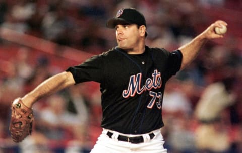 New York Mets starting pitcher Kenny Rogers throws against the Houston Astros in the top of the first inning 25 August, 1999 at Shea Stadium in Flushing, NY. AFP PHOTO/Matt CAMBPELL (Photo by MATT CAMPBELL / AFP) (Photo credit should read MATT CAMPBELL/AFP via Getty Images)