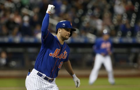 NEW YORK, NEW YORK – SEPTEMBER 27: (NEW YORK DAILIES OUT) J.D. Davis #28 of the New York Mets in action against the Atlanta Braves at Citi Field on September 27, 2019 in New York City. The Mets defeated the Braves 4-2.(Photo by Jim McIsaac/Getty Images)