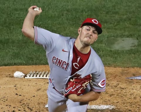 CHICAGO, ILLINOIS – SEPTEMBER 09: Starting pitcher Trevor Bauer #27 of the Cincinnati Reds delivers the ball against the Chicago Cubs at Wrigley Field on September 09, 2020 in Chicago, Illinois. (Photo by Jonathan Daniel/Getty Images)